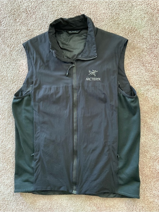 Arc'teryx Other - Arc'teryx Men’s Atom Black Softshell Vest size medium